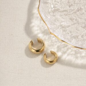 Ear-cuff